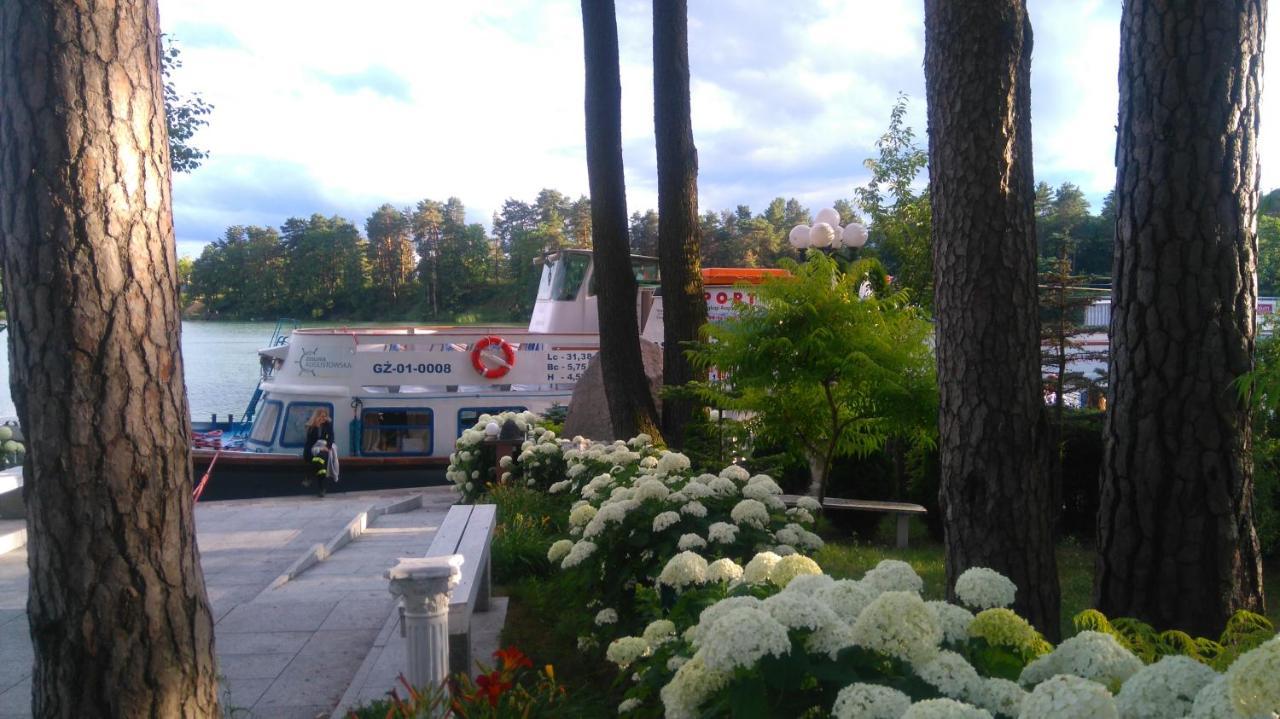 Oficerski Yacht Club Pacyfic Augustów